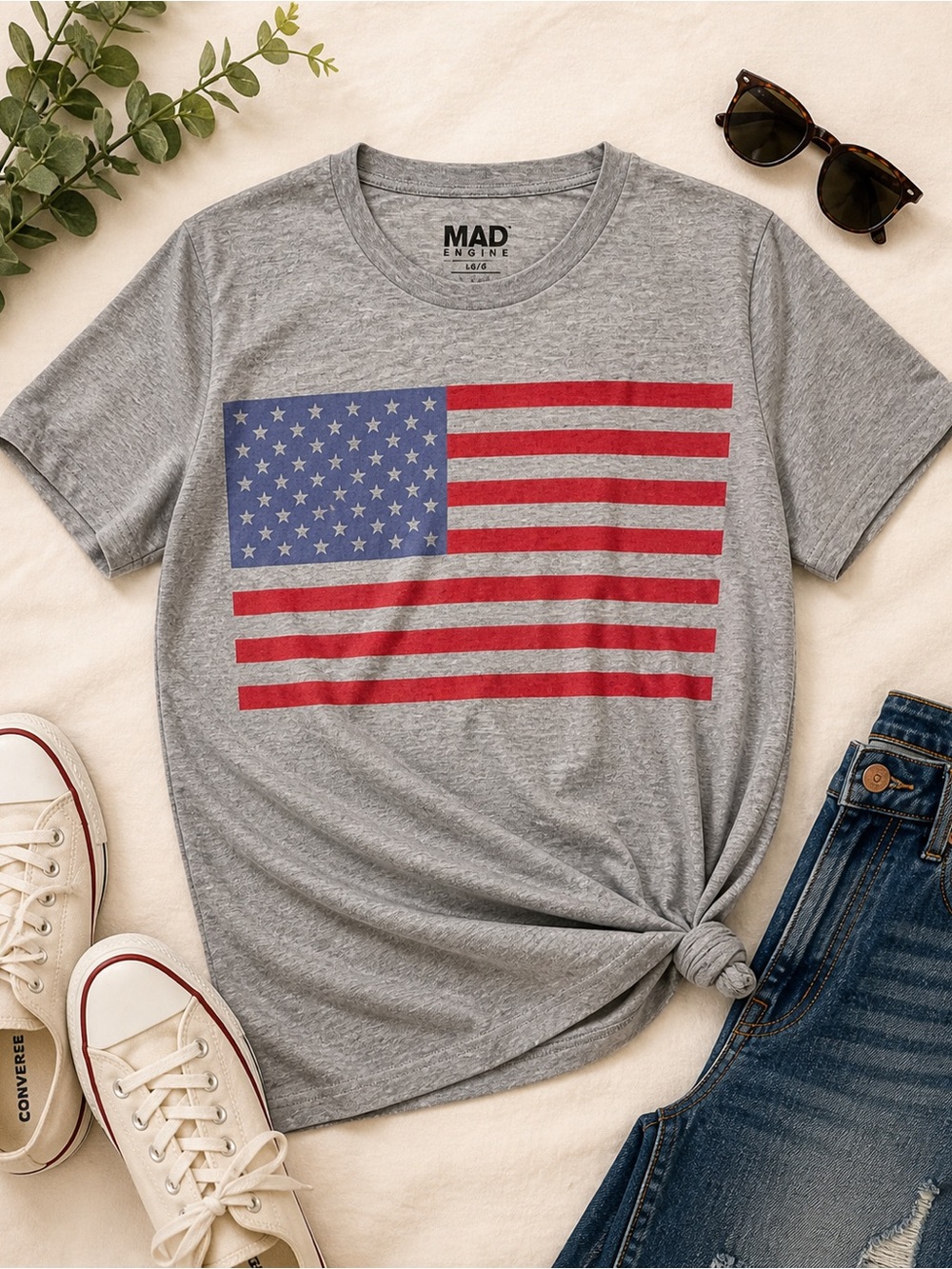 MAD Engine American Flag Graphic Tee 🇺🇸 Men’s Large Gray Crew Neck